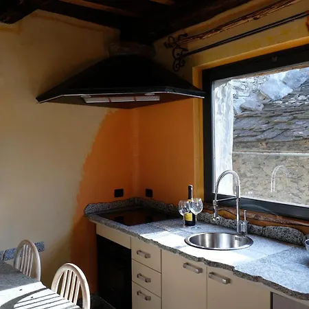 Montemezzo Le In Pietra Lägenhet