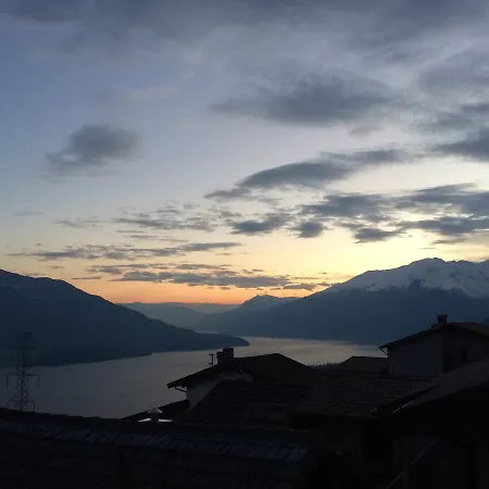 Lägenhet Montemezzo Le In Pietra *