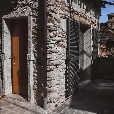 Montemezzo Le In Pietra Lägenhet Sorico